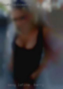 Sexy Latina  with in Barry a freaky side.
